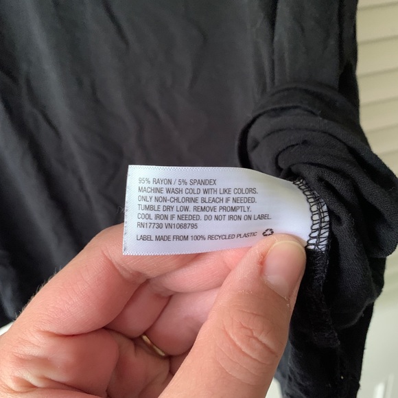 Black Sleeveless top - Picture 3 of 3